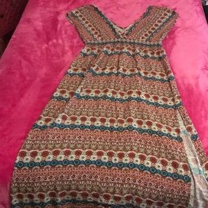 Beautiful Mexican inspired maxi dress w/ high slit